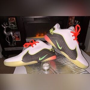 LeBron Shoes Size 10 Basketball